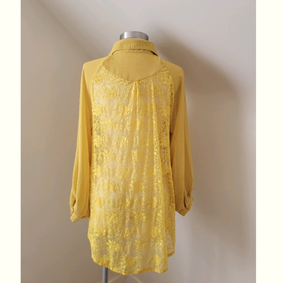 💐SOLD💐4 for$20🌿Katie Button Down Longsleeve Blouse - Picture 3 of 7